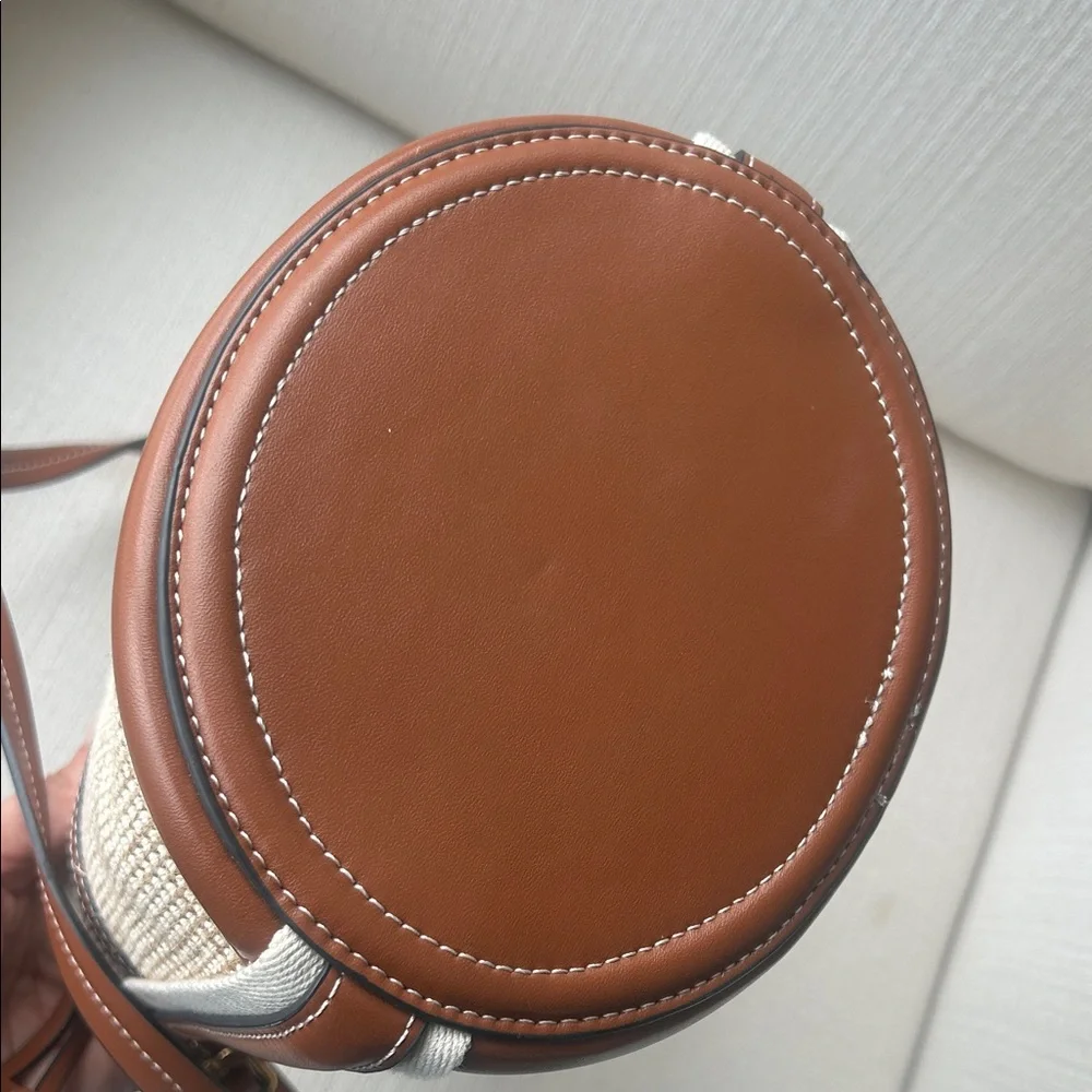 Zara Tan and Brown Woven Shoulder Bag - Picture 3 of 3